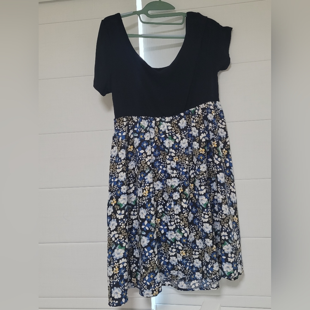 Shein maternity dress, solid & floral, Large, Like new